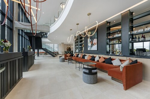 Cambria Hotel Austin Downtown