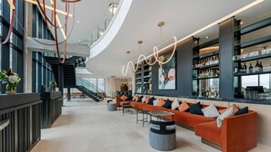 Lobby - Cambria Hotel Austin Downtown (Austin)