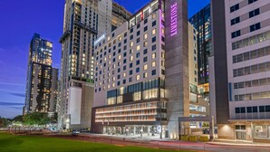 Exterior - Cambria Hotel Austin Downtown (Austin)