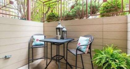 2 Bed 2 Bath Condo/Rogers Park