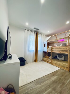 3 camere, ferro/asse da stiro, Wi-Fi, lenzuola