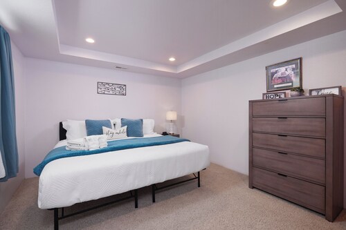 Spacious  - 3 miles from Downtown WW, 1 Mile to WWU, Great for traveling workers