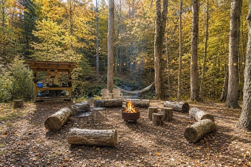 Riverbright Treehouse on the Toccoa