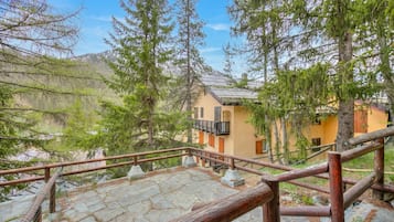 Appartamento familiare, camere multiple (Appartamento La Marmotta Mountain) | Parco della struttura