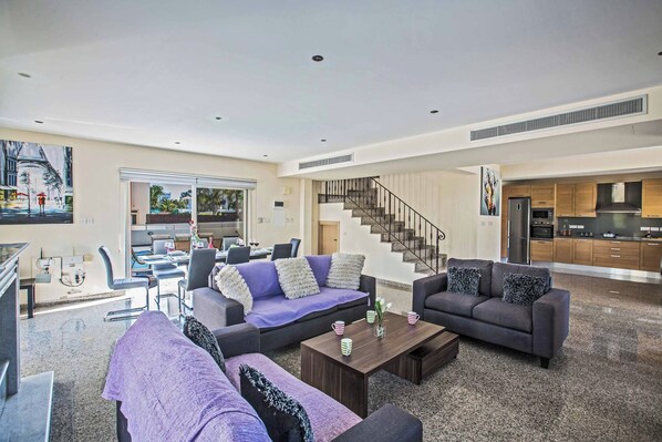Villa (4 Bedrooms) | Interior - Villa Delfini 1 (Paralimni)