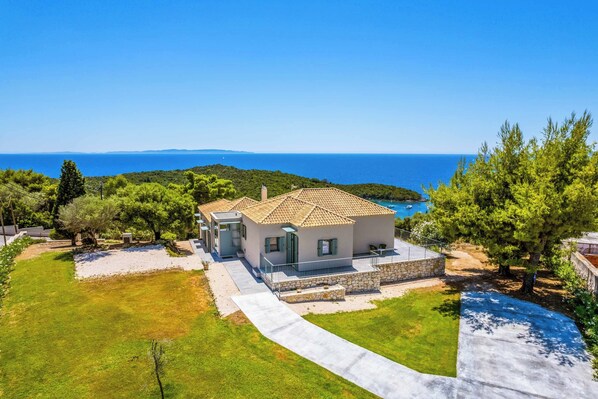 Villa (3 Bedrooms) | Außenbereich