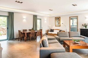 Villa (3 Bedrooms) | Innenbereich