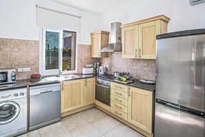 Villa (3 Bedrooms) | Interior - Villa Mesogeios Me25 (Paralimni)