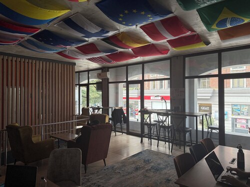  Karvi Hostel & Suites