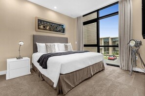 3 bedrooms, iron/ironing board, WiFi, bed sheets - 3 Bedrooms/ 3.5 Bathrooms/ Magic Village (7584 BD) (Kissimmee)