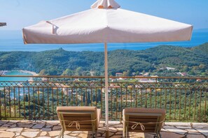 Villa (3 Bedrooms) | Front of property