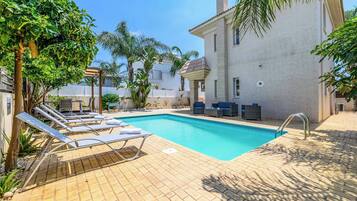 Villa (2 Bedrooms) | Exterior