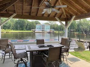 Outdoor dining - Water Front Wonderland Myrtle Beach Pets Welcome! (Myrtle Beach)