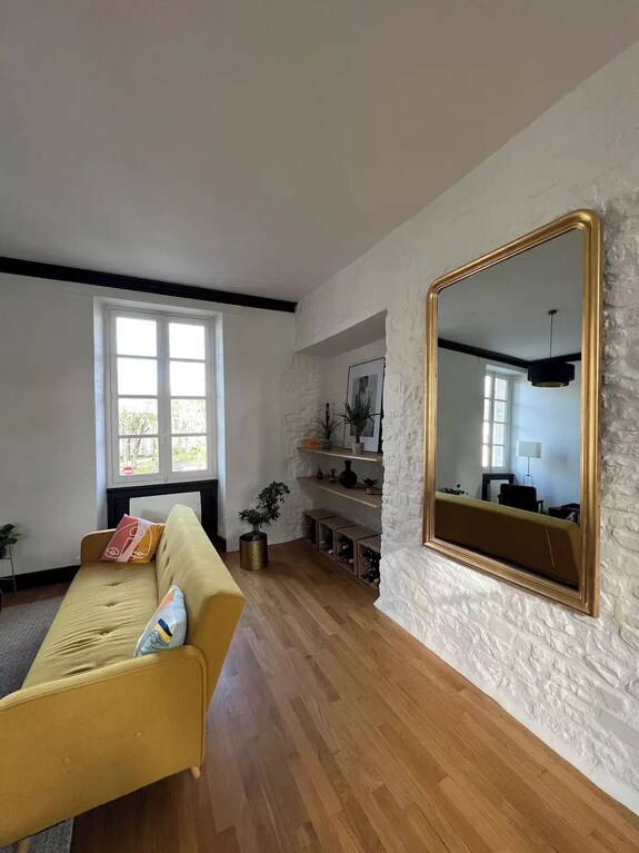 Bright Apt 750 Sq Ft In Bayeux Historic Center - Bayeux