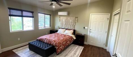 1 chambre, lit parapluie, Wi-Fi gratuit, draps fournis