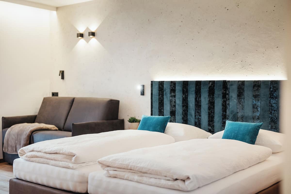 1 bedroom, premium bedding, down duvets, pillow-top beds