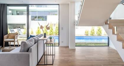 Hazel Green Villa, Sintra, Lisbon