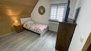 2 quartos, Wi-Fi de cortesia, roupa de cama