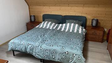 2 bedrooms, free WiFi, bed sheets