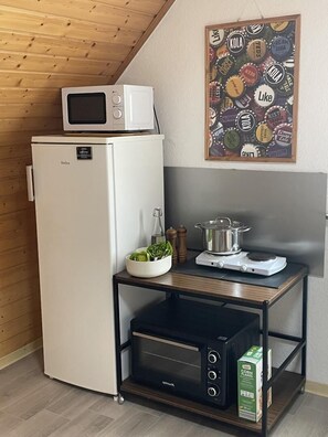 Refrigerador, microondas, horno y lavavajillas