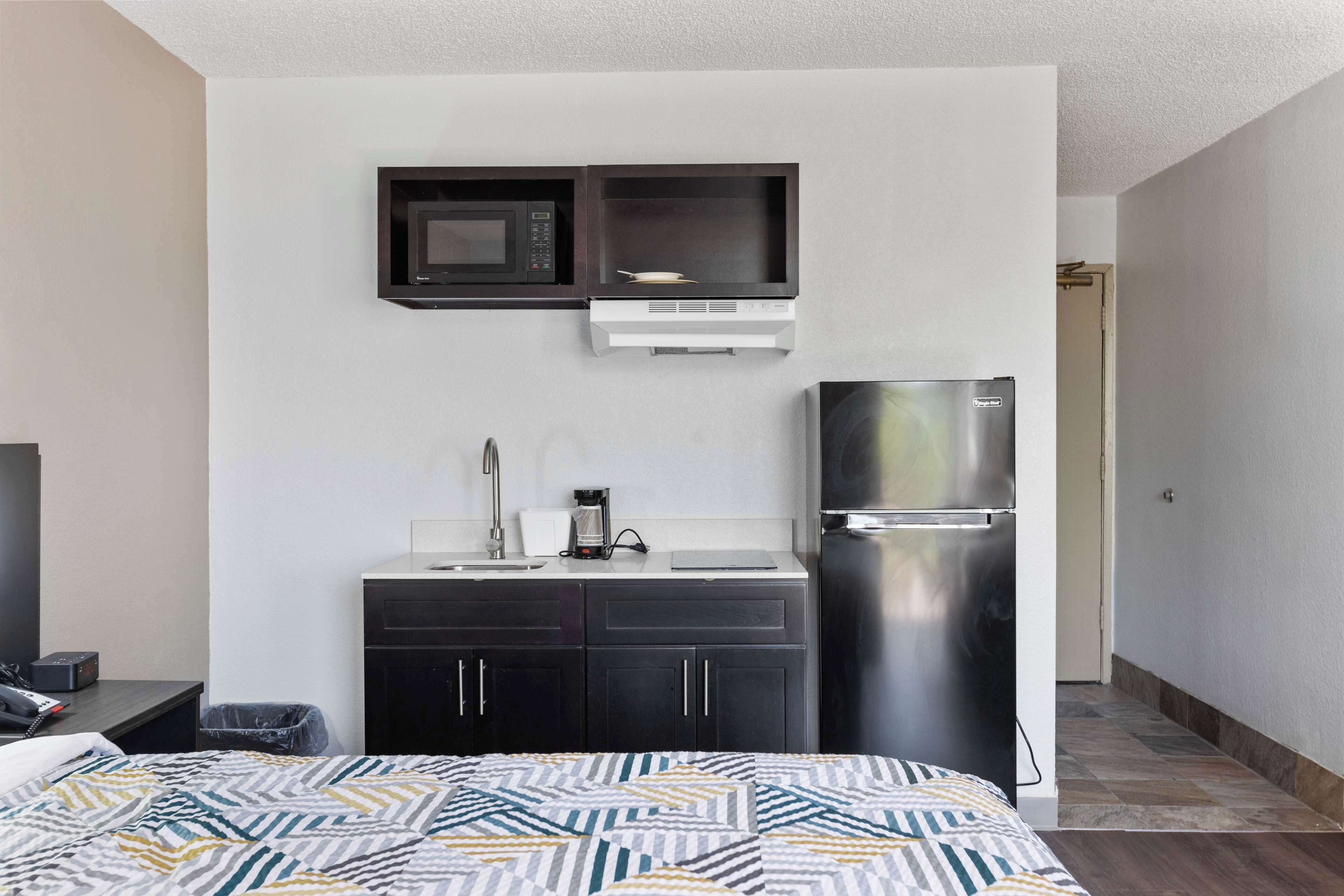 書桌、筆電工作空間、熨斗/熨衣板、免費無線上網