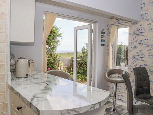 Dining - Wavecrest (Hornsea)