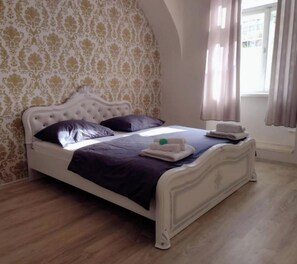 2 bedrooms