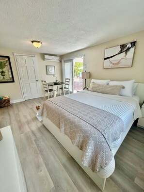 1 slaapkamer, een strijkplank/strijkijzer, gratis wifi, beddengoed