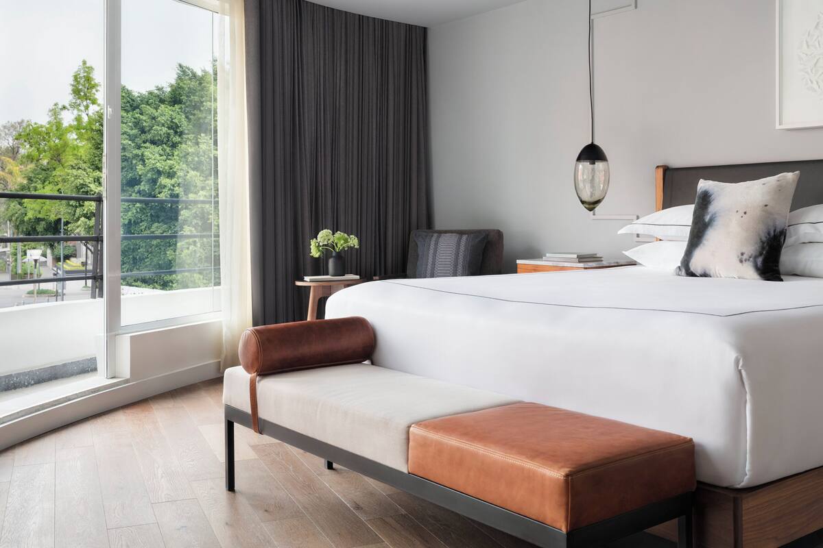 Quarto premium, 1 cama King, sacada (Spa, Panoramic View) | 1 quarto, roupas de cama premium, edredons de pluma