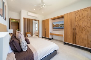 2 bedrooms, iron/ironing board, internet, bed sheets