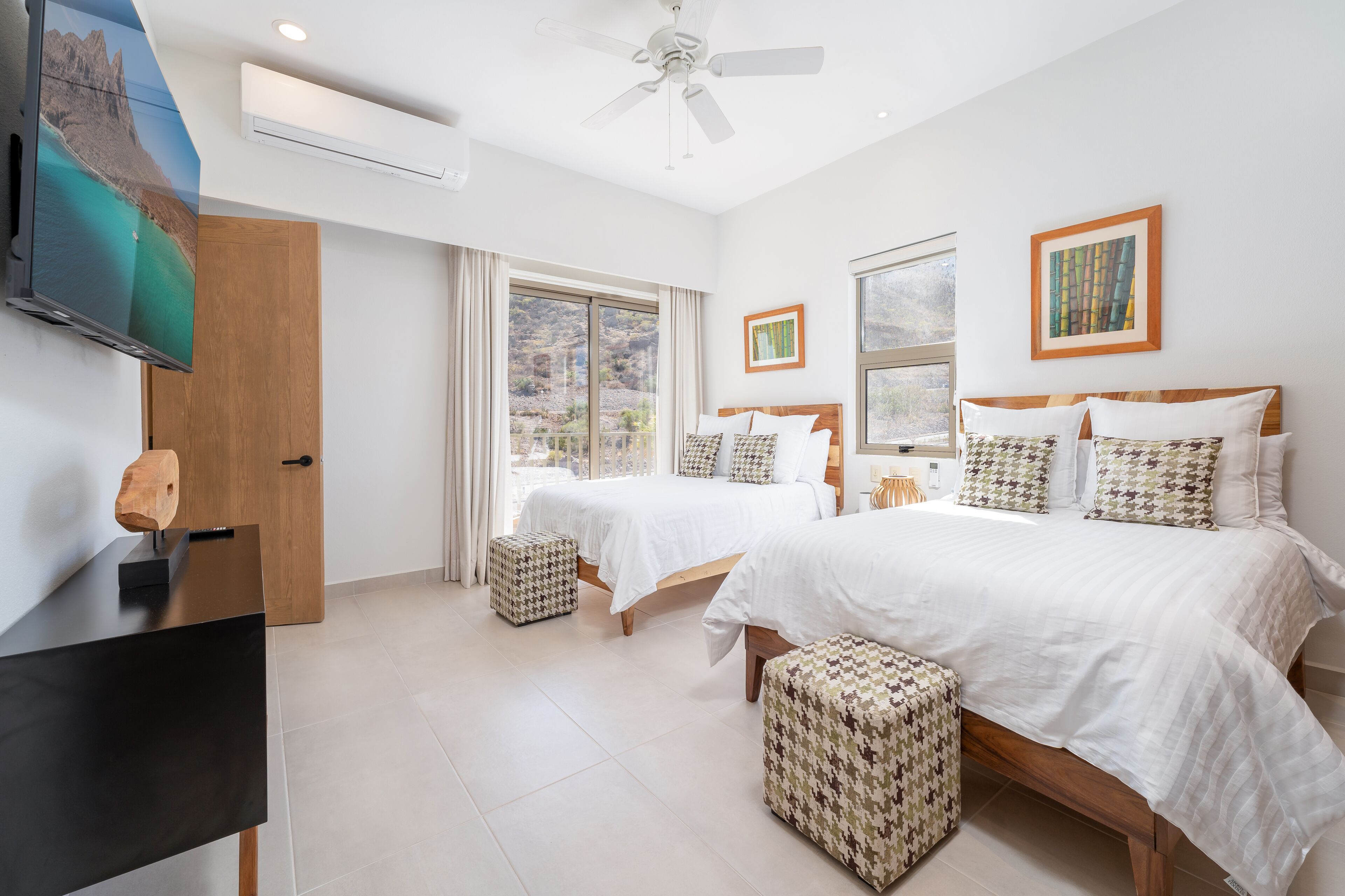 2 quartos, ferros/tábuas de passar roupa, acesso à internet