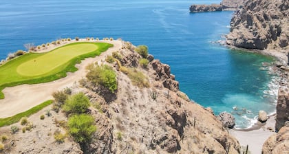 1604 4BR/5BA Oceanfront Penthouse Danzante Bay