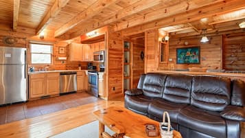 Televisión y chimenea