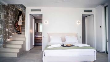 2 bedrooms, bed sheets