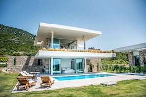 Outdoor pool - Villa Varco Aphrodite (Aktio-Vonitsa)