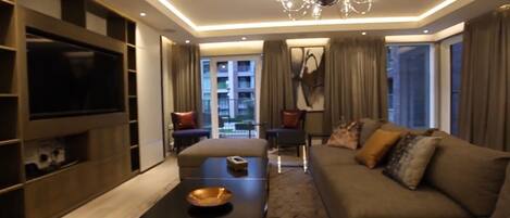 Apartment, Multiple Beds | Living area