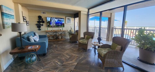 Spring Pricing at Seaside Bungalow