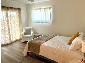 2 bedrooms - Cheerful two bedroom home, downtown St George! (St. George)