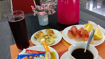 Petit déjeuner buffet compris tous les jours