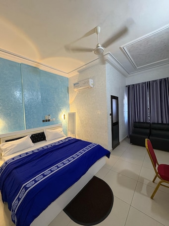 Classic Triple Room | Premium bedding, down comforters, individually decorated