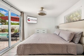 3 habitaciones, tabla de planchar con plancha, cuna de viaje y wifi