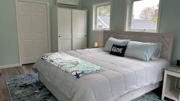 4 bedrooms, WiFi, bed sheets