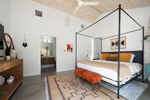 3 habitaciones, tabla de planchar con plancha, wifi y ropa de cama 