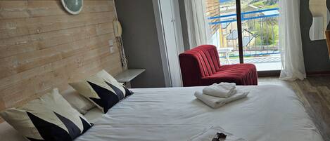 Panorama-dobbeltværelse | Individuel indretning, skrivebord, gratis Wi-Fi, sengetøj