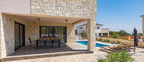 Restauration extérieure