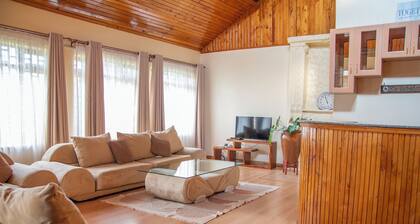 Rustic cottage with chimney & garden UN BLUEZONE