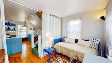 Fer et planche Ă repasser, accĂšs Internet, draps fournis