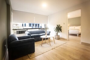 Apartment (201) | Wohnbereich