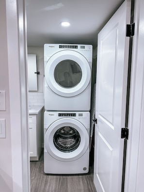 Interior - Brand new 2 bedroom in private basement suite Calgary (Calgary)