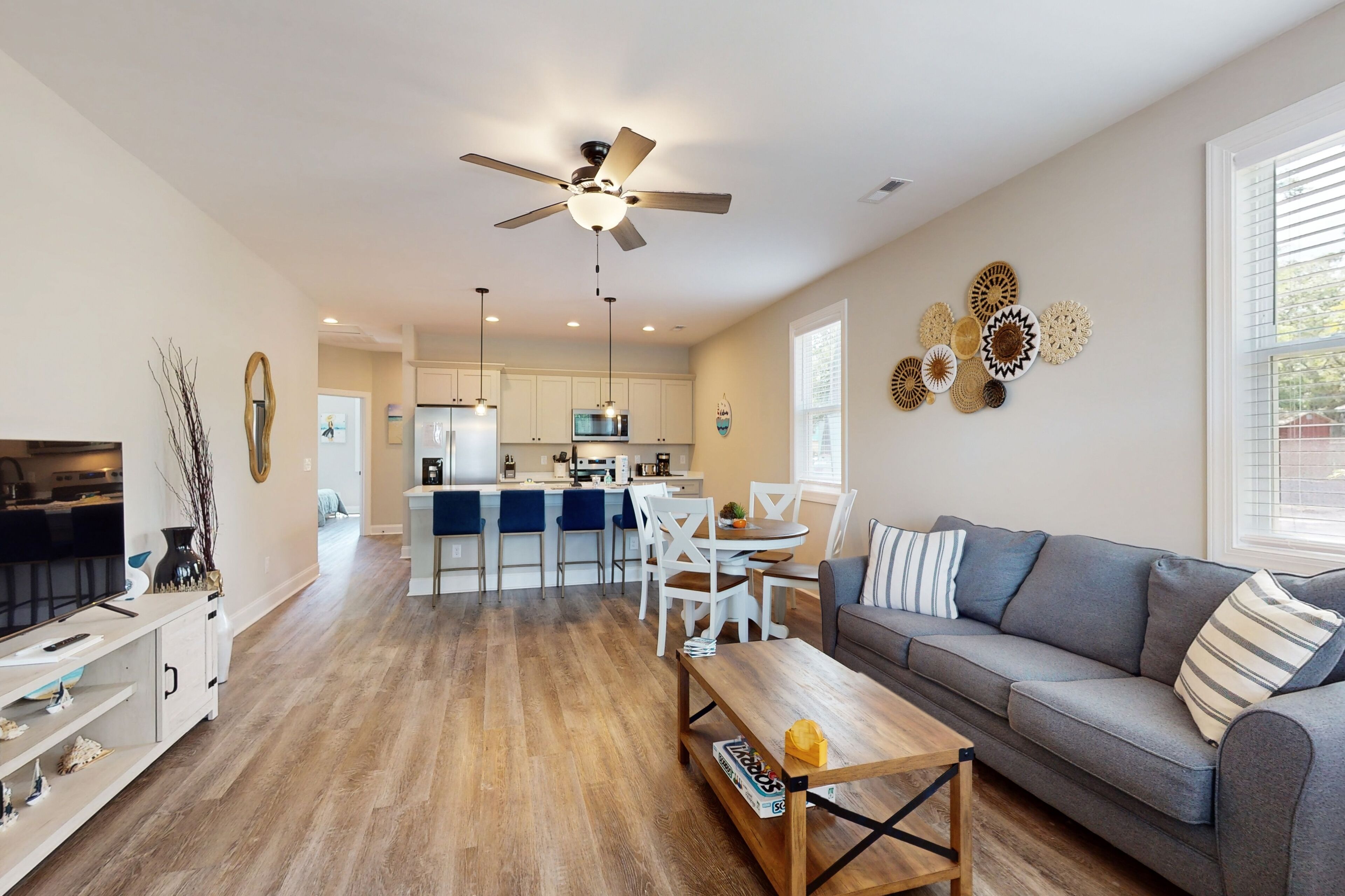 Vitamin Sea | House in Oak Island